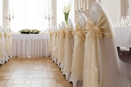 chair cover rentals saskatoon - Victorian Diamond Events